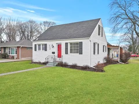 Exterior - 527 Clayton Rd, Hillside, IL 60162 photo 6 of 14