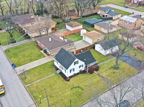 Exterior - 527 Clayton Rd, Hillside, IL 60162 photo 3 of 14