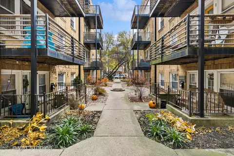 4608 N Monticello Ave #3E, Chicago, IL 60625