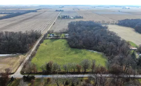 16672 E 7000n Rd, Grant Park, IL 60940