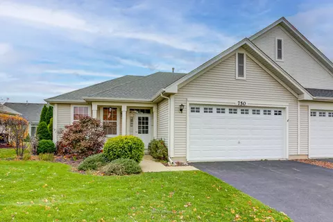 750 Bellevue Cir, Oswego, IL 60543
