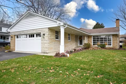 480 Fairview Ave, Glen Ellyn, IL 60137
