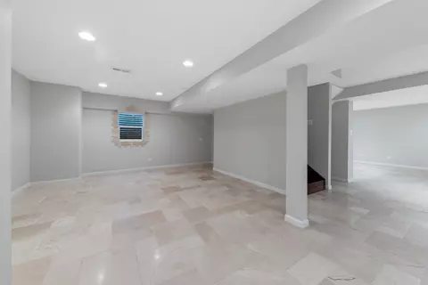 1115 S Elmhurst Rd, Wheeling, IL 60090 photo 25
