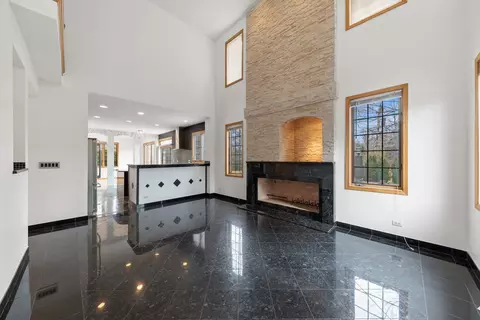 1115 S Elmhurst Rd, Wheeling, IL 60090 photo 13