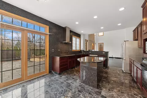 1115 S Elmhurst Rd, Wheeling, IL 60090 photo 8