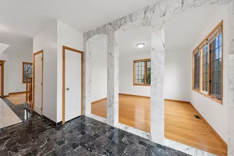 1115 S Elmhurst Rd, Wheeling, IL 60090 photo 10