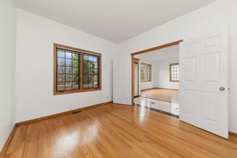1115 S Elmhurst Rd, Wheeling, IL 60090 photo 14