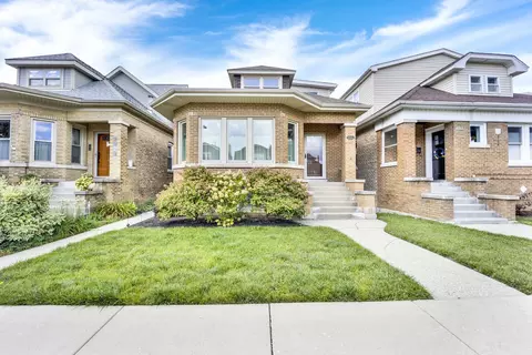 4516 N Mason Ave, Chicago, IL 60630