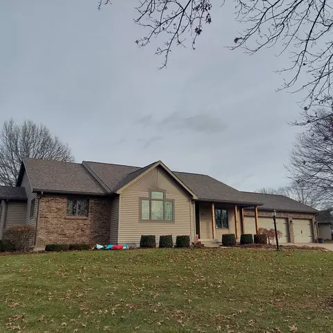 3502 E 20th St, Sterling, IL 61081