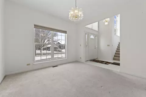 232 Moorehead Dr, Bartlett, IL 60103 photo 3