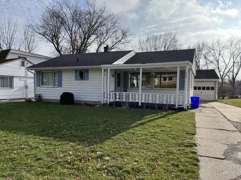 127 Skylark Dr, Rockford, IL 61107