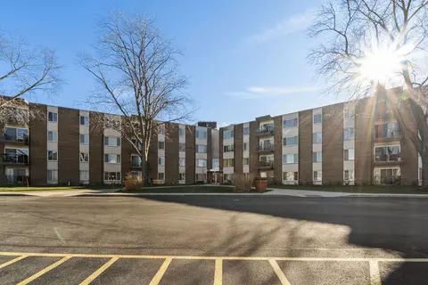 140 W Wood St #405, Palatine, IL 60067