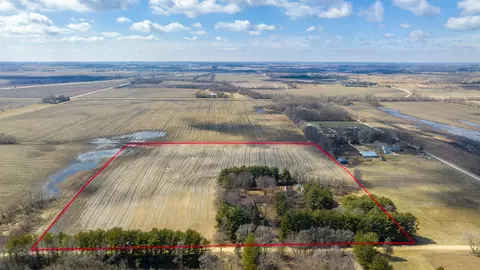 7711 Marjorie Dr, Marengo, IL 60152