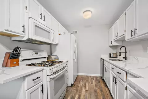 550 Vail Ct #550, Wheeling, IL 60090 photo 9
