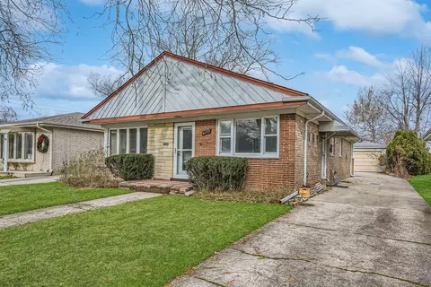 6332 W Estes Ave, Chicago, IL 60646