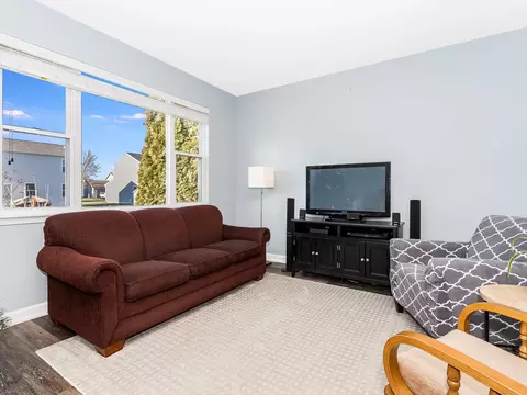 939 Daniel St, Plano, IL 60545 photo 8