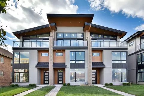 264 N Addison Ave, Elmhurst, IL 60126