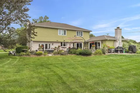 8282 Ridgepointe Dr, Burr Ridge, IL 60527 photo 24