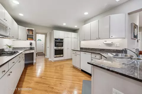 1234 Lathrop Ave, River Forest, IL 60305 photo 4