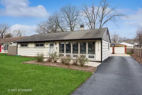 1118 Fischer St, Wheaton, IL 60189