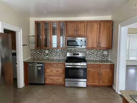 398 Park St, Elgin, IL 60120 photo 9