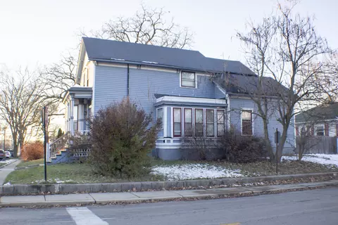 398 Park St, Elgin, IL 60120 photo 5