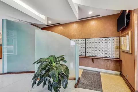 6301 N Sheridan Rd #20E, Chicago, IL 60660 photo 45