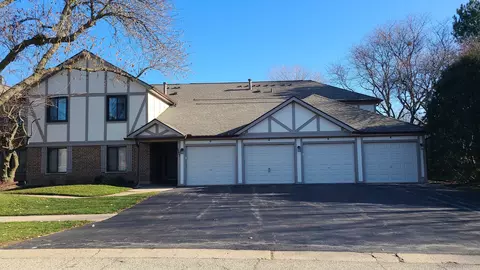 2341 N Old Hicks Rd #6, Palatine, IL 60067