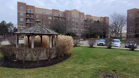 5055 Madison St #501, Skokie, IL 60077