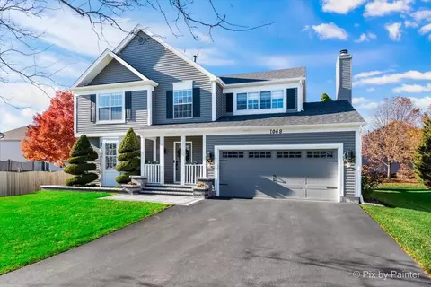 1068 Buckingham Dr, Carol Stream, IL 60188