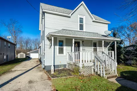 277 Park Ave, Antioch, IL 60002