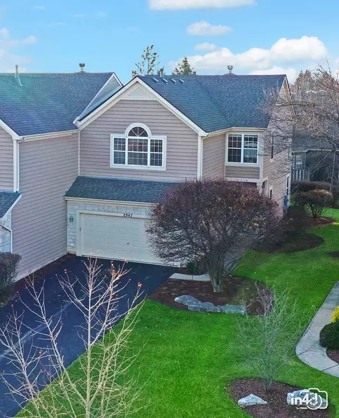2947 Brossman St, Naperville, IL 60564
