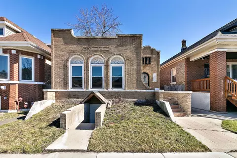 6615 S Richmond St, Chicago, IL 60629