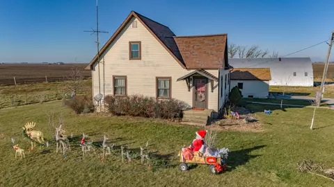 1849 E 900 North Rd, Gridley, IL 61744 photo 2