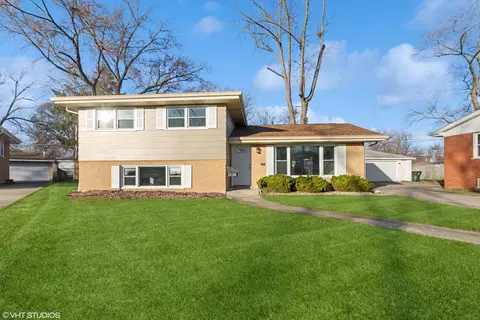 1238 Evergreen Rd, Homewood, IL 60430