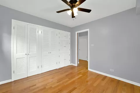 8950 E Prairie Rd, Evanston, IL 60203 photo 13