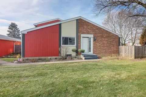 630 Sundance Dr, Bolingbrook, IL 60440