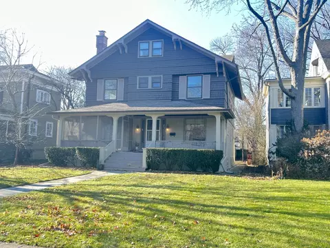 1036 Judson Ave, Evanston, IL 60202