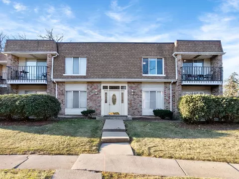830 Sandra Dr #4C, University Park, IL 60484