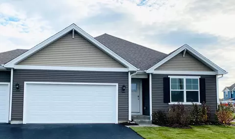2430 Tahoe Ln, Pingree Grove, IL 60140