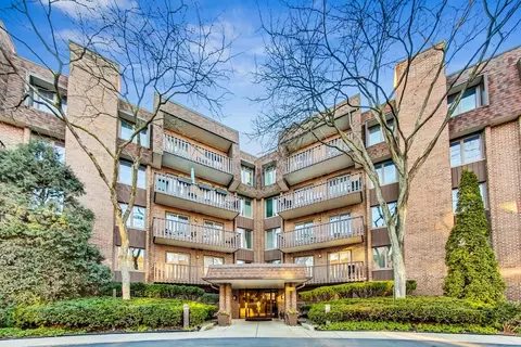 1175 Lake Cook Rd #207, Northbrook, IL 60062