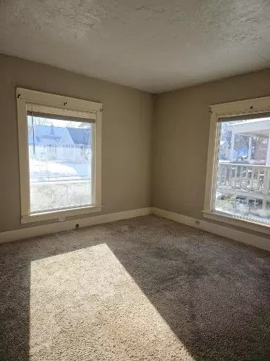 1406 E 4th St, Sterling, IL 61081 photo 4