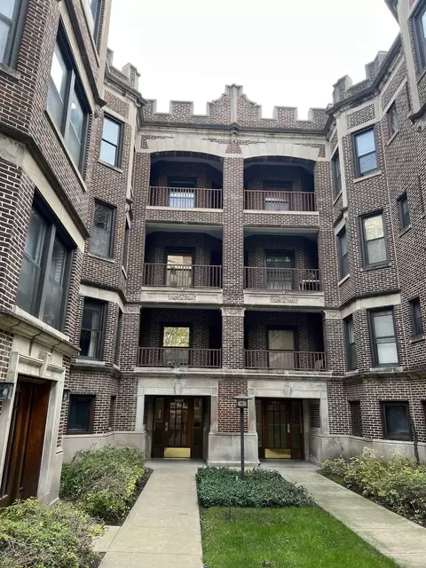 5847 S Blackstone Ave #209, Chicago, IL 60637