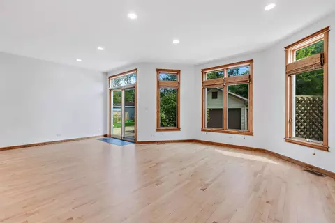725 Arbor Ln, Glenview, IL 60025 photo 9