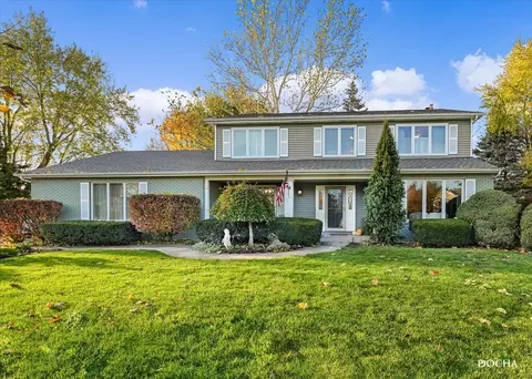 14 Briargate Cir, Sugar Grove, IL 60554