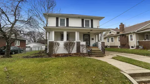 202 Dawson Ave, Rockford, IL 61107