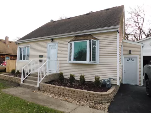 6667 Ravinia Dr, Tinley Park, IL 60477