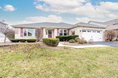 16619 S Pinecreek Dr, Lockport, IL 60441