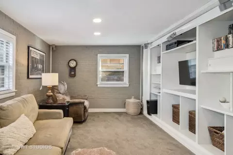 Living - 1311 E Illinois St, Wheaton, IL 60187 photo 4 of 5