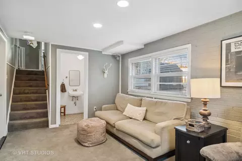 Bedroom - 1311 E Illinois St, Wheaton, IL 60187 photo 1 of 3